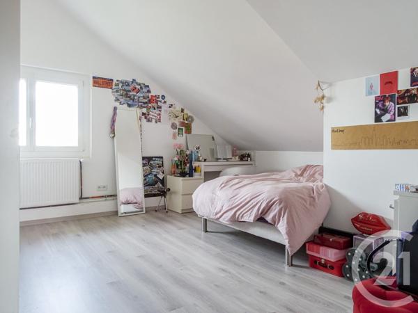 Maison à vendre  10 pièces - 244 m2 MEYZIEU - 69