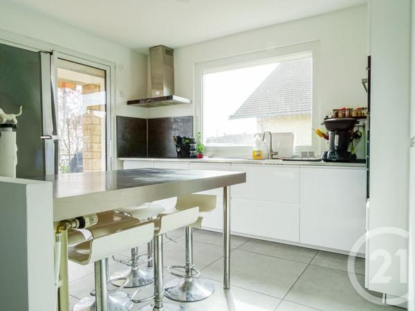 Maison à vendre  10 pièces - 244 m2 MEYZIEU - 69