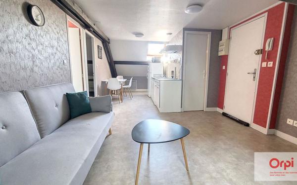 Appartement à louer    3 pièces • 30,21 m2 Montluçon