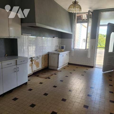 Ensemble immobilier atypique avec atelier 