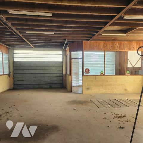 Ensemble immobilier atypique avec atelier 