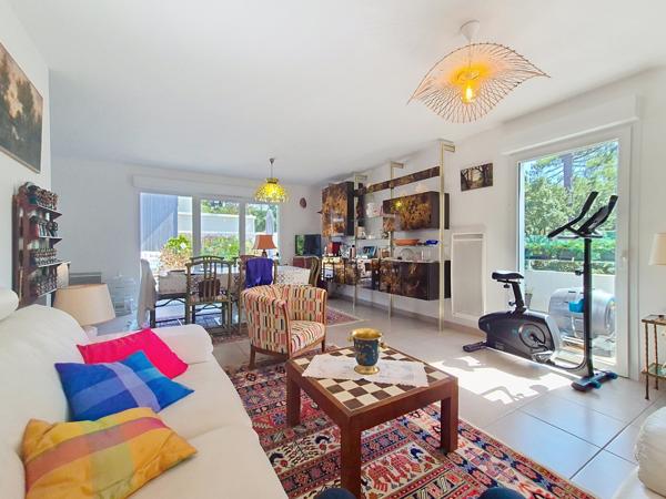 Appartement-toit d'exception : 88 m² de plain-pied, terrasse 85 m², esprit maison