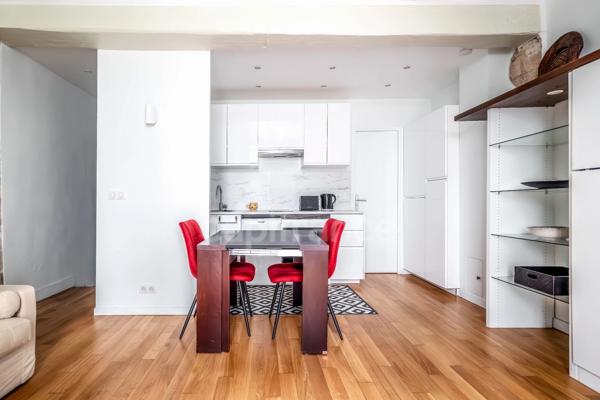 Paris 4e – Marais / Place des Vosges – Studio 28 m² – HSP 2,93 m