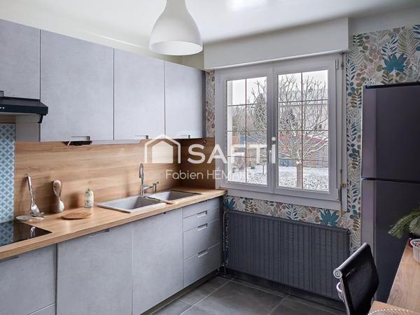 PAVILLON RENOVE AU SEIN D'UN AGREABLE VILLAGE