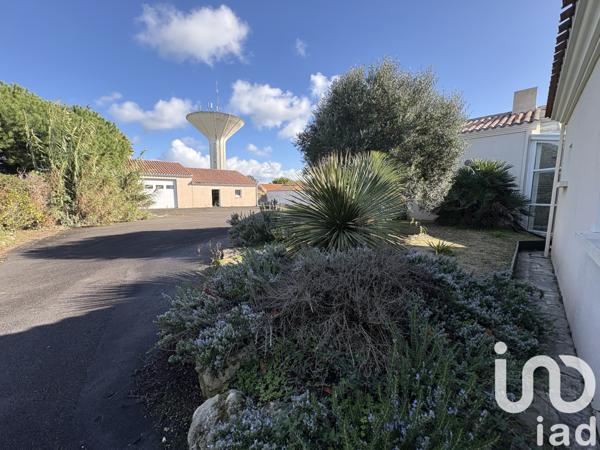 Maison à vendre 6 pièces 217 m² Saint-Hilaire-de-Riez