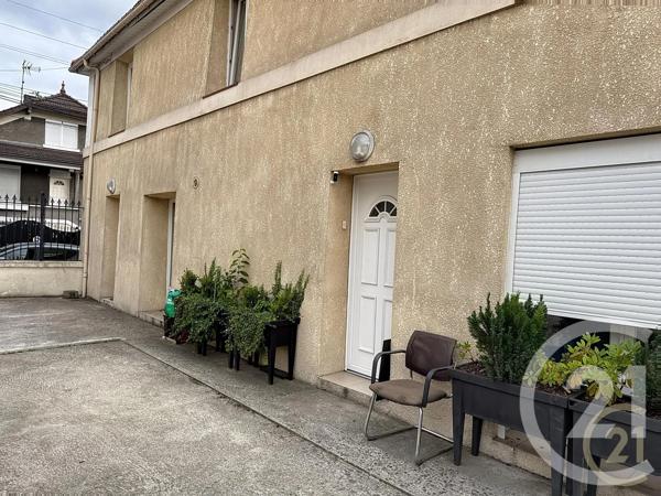 Appartement F2 à vendre  2 pièces - 39,90 m 2   VILLEMOMBLE  - 93
