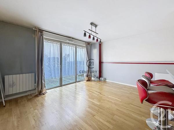 Appartement F2 à vendre  2 pièces - 39,90 m 2   VILLEMOMBLE  - 93