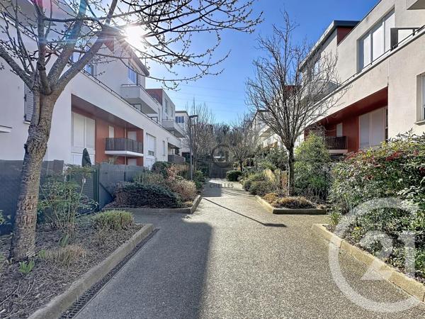 Appartement F2 à vendre  2 pièces - 39,90 m 2   VILLEMOMBLE  - 93