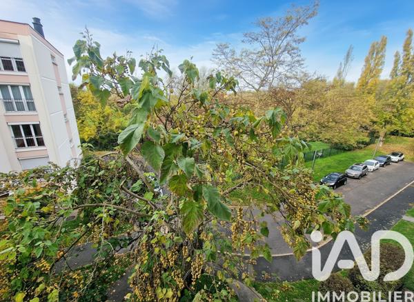 Appartement à vendre 4 pièces 77 m² Saint-Fargeau-Ponthierry