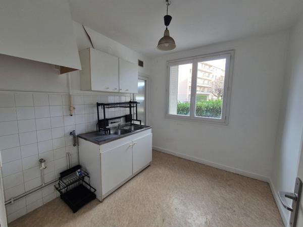 Tout Grenoble à portée de main… et l’esprit ailleurs