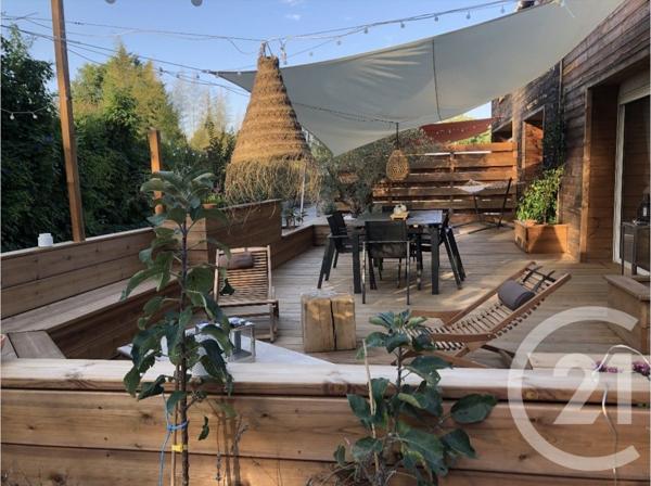 Maison à vendre  10 pièces - 245 m 2   EYSINES  - 33