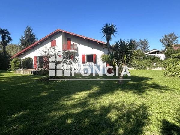 À vendre Maison 5 pièces 140 m² - Bassussarry 64200