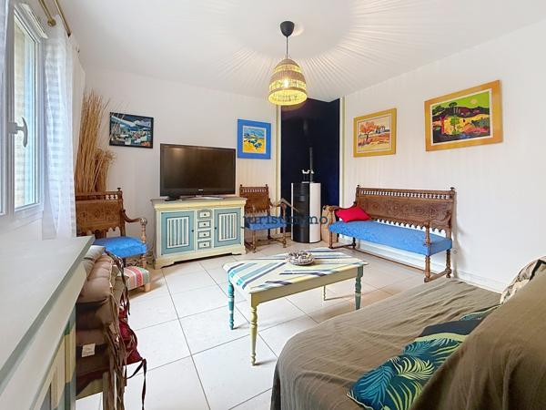 Vaison-la-Romaine (84110) A 1,5 kms du CENTRE VILLE-MAISON DE PLAIN-PIED-3 CHAMBRES-PISCINE-520 m2 DE TERRAIN