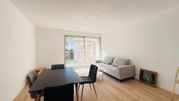 Dpt Finistère (29), à vendre QUIMPER Ouest - appartement rénové meublé T6 de 97 m² habitable - deux loggias -Cave