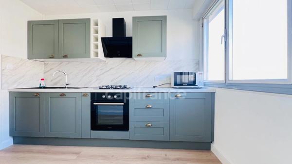 Dpt Finistère (29), à vendre QUIMPER Ouest - appartement rénové meublé T6 de 97 m² habitable - deux loggias -Cave