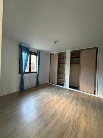 Appartement climatisé avec 2 chambres, terrasse et balcon