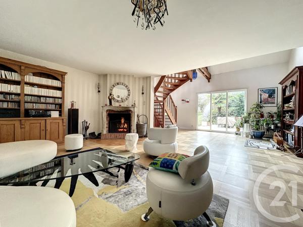 Maison à vendre  7 pièces - 228,32 m2 JOUY EN JOSAS - 78