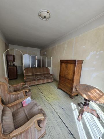 Maison en pierre de 250 m² avec jardinet - VERNOUX EN VIVARAIS