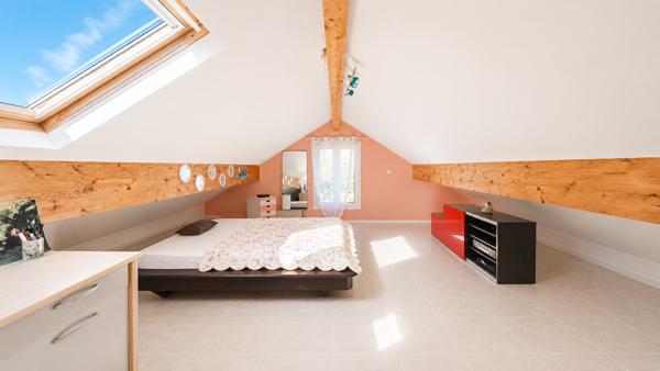 Maison
         5 pièces
        - 130 m² Bien prestige 419 000 € *