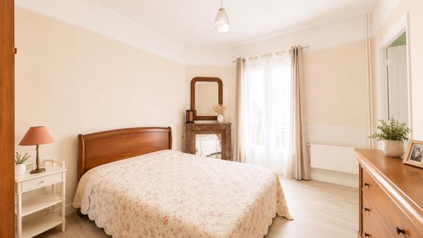 Maison
         5 pièces
        - 130 m² Bien prestige 419 000 € *
