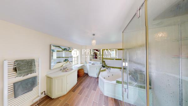 Manoir 17e sur plus de 10 hectares proche de Sarlat – Dordogne, SARLAT LA CANEDA