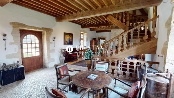 Manoir 17e sur plus de 10 hectares proche de Sarlat – Dordogne, SARLAT LA CANEDA
