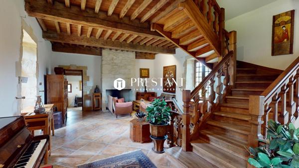 Manoir 17e sur plus de 10 hectares proche de Sarlat – Dordogne, SARLAT LA CANEDA