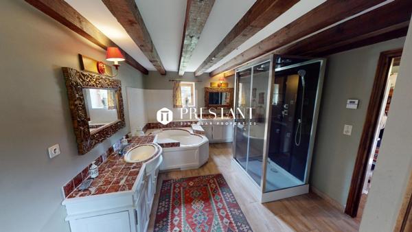 Manoir 17e sur plus de 10 hectares proche de Sarlat – Dordogne, SARLAT LA CANEDA