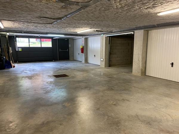 A Vendre Garage double et sécurisé dans résidence récente ATTIGNAT