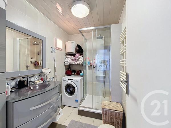 Appartement F4 à vendre  4 pièces - 79,57 m 2   COMBS LA VILLE  - 77