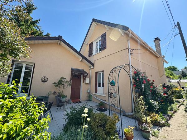 Maison Livry Gargan 5 pièce(s) 96.26 m2