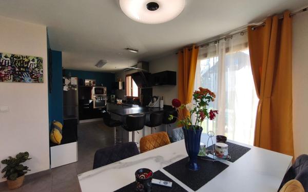 Maison à vendre    5 pièces •  Seynod