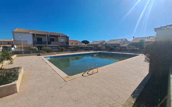 Maison à vendre    2 pièces •  Gruissan