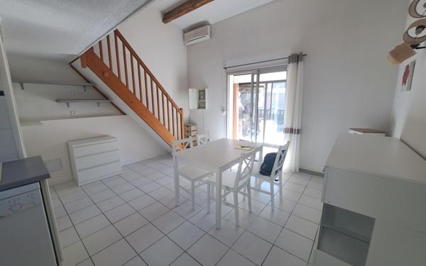 Maison à vendre    2 pièces •  Gruissan