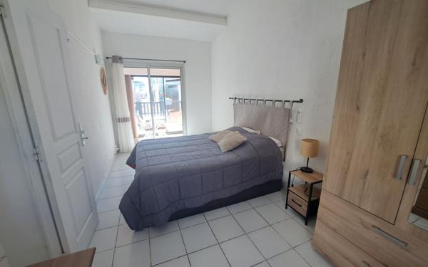 Maison à vendre    2 pièces •  Gruissan