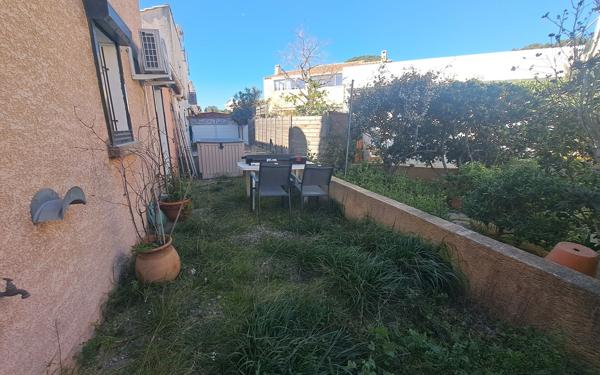 Maison à vendre    2 pièces •  Gruissan