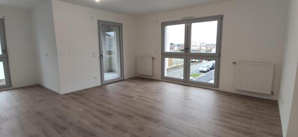 LOCATION ANGERS HAUT DE SAINT AUBIN _ MAY FLOWER _ D103, Angers 49100
