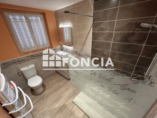 Location Maison 3 pièces 66 m² - 3 RUE DU SYNDICAT La Roche-blanche 63670