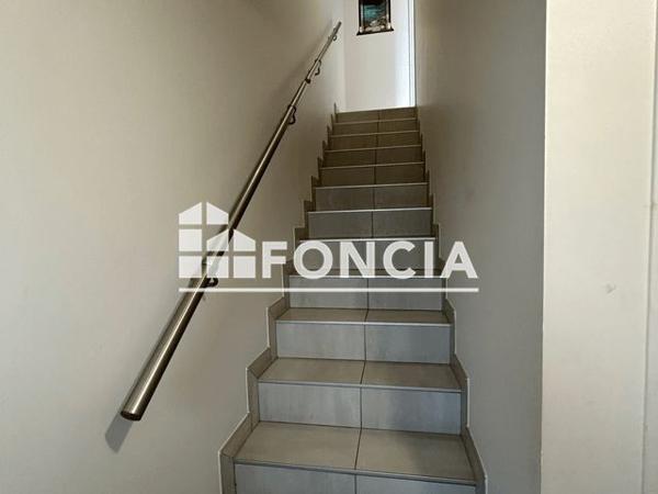 Location Maison 3 pièces 66 m² - 3 RUE DU SYNDICAT La Roche-blanche 63670