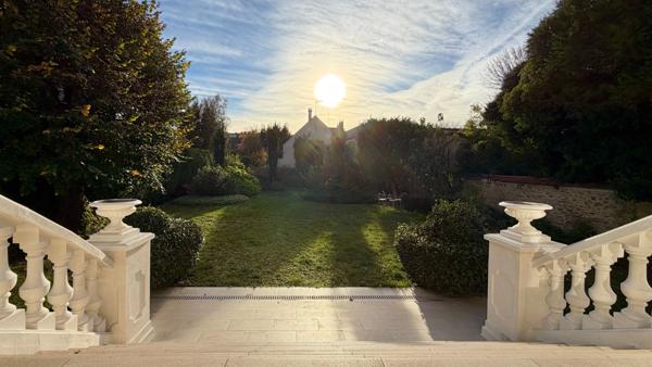 Maison Corbeil Essonnes 8 pièce(s) 209 m2