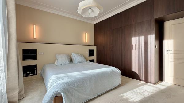 Maison Corbeil Essonnes 8 pièce(s) 209 m2