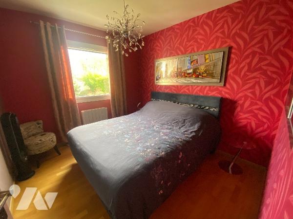 Villa de 90m² de plain pieds sur le terrain plus sous sol semi-enterré