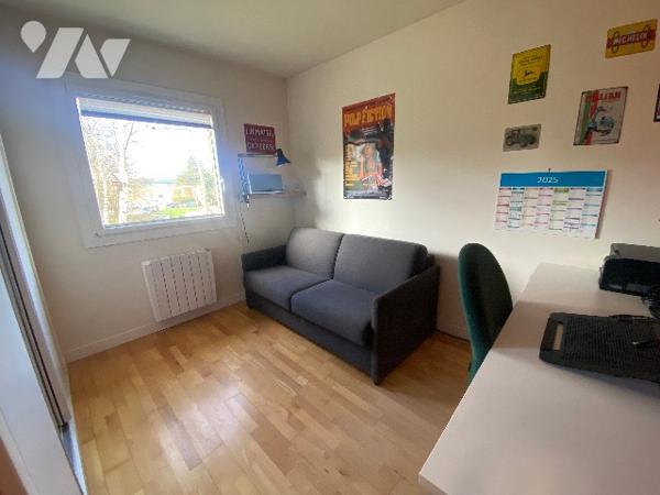 Villa de 90m² de plain pieds sur le terrain plus sous sol semi-enterré