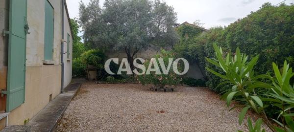 Vente Maison 6 pièces de 140m² - 33570 Montagne