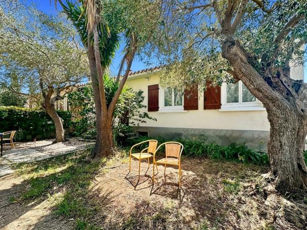 Dpt Pyrénées Orientales (66), à vendre ARGELES SUR MER - Maison 5 pièces 107 m² - Jardin - 3 chambres - 2 Dépendances 1 studio 1 buanderie