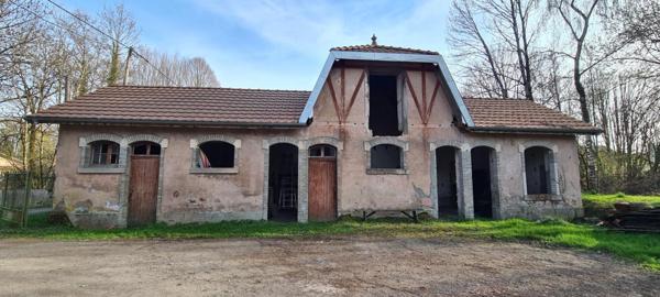 Immeuble professionnel  Fort potentiel