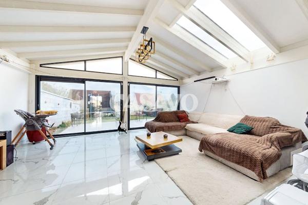 Vente Maison 5 pièces de 122m² - 77124 Villenoy