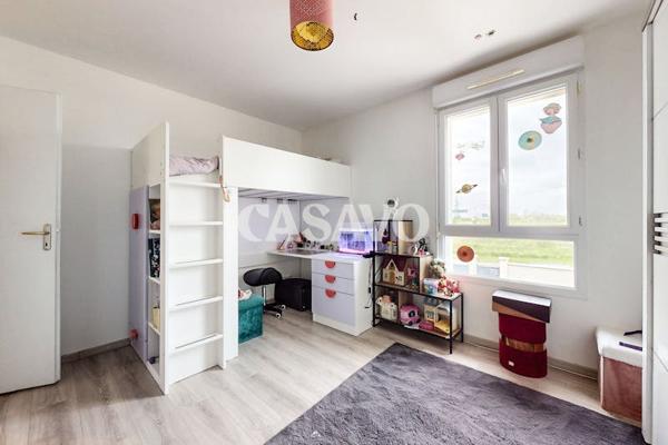 Vente Maison 5 pièces de 122m² - 77124 Villenoy