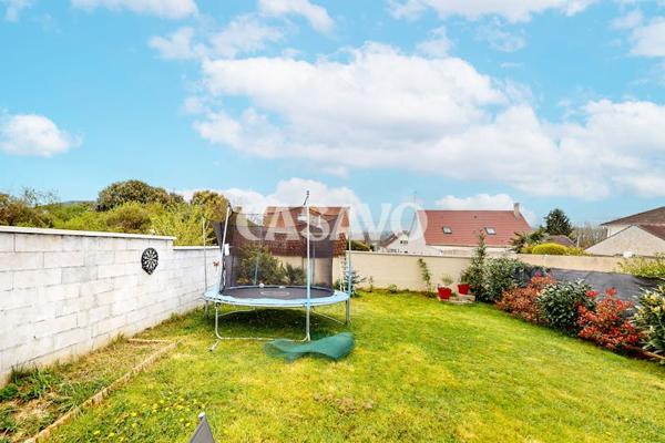 Vente Maison 5 pièces de 122m² - 77124 Villenoy