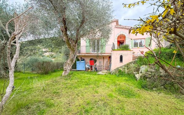 Maison à vendre    4 pièces •  Blausasc